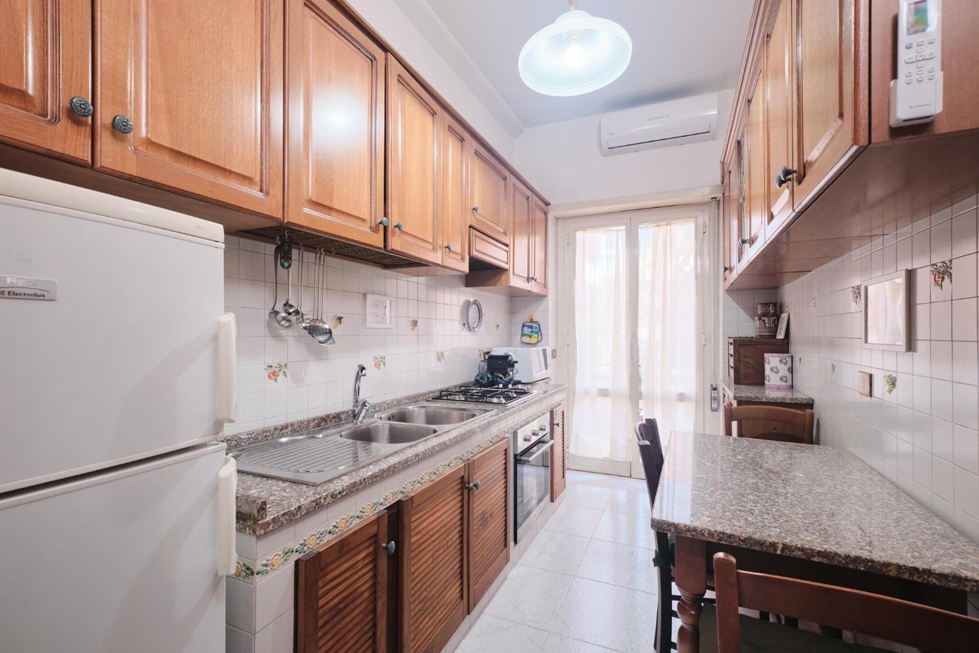 Parcheggio Gratuito, Wi-Fi -Netflix & Ac Apartment Rome Luaran gambar