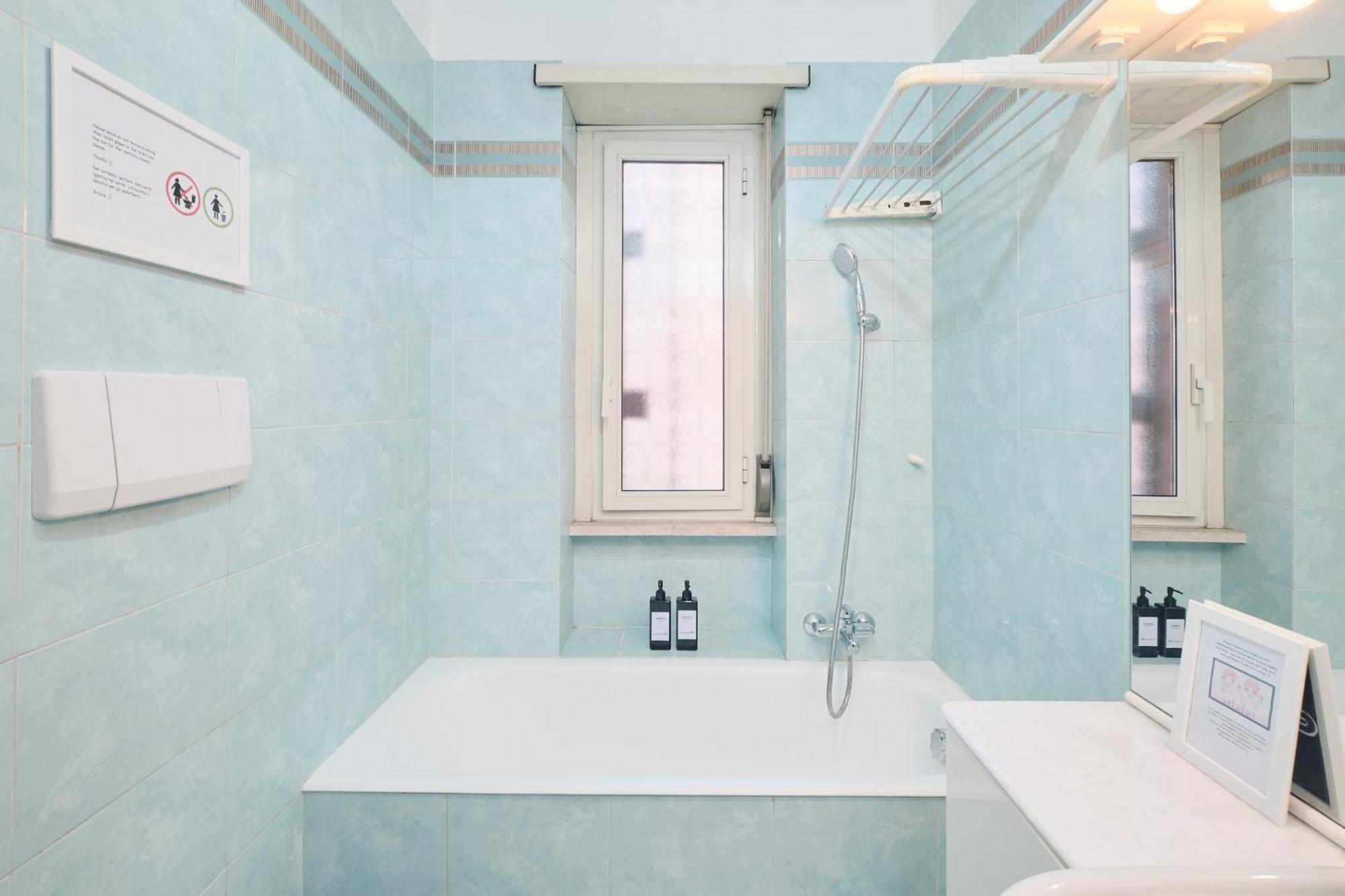 Parcheggio Gratuito, Wi-Fi -Netflix & Ac Apartment Rome Luaran gambar